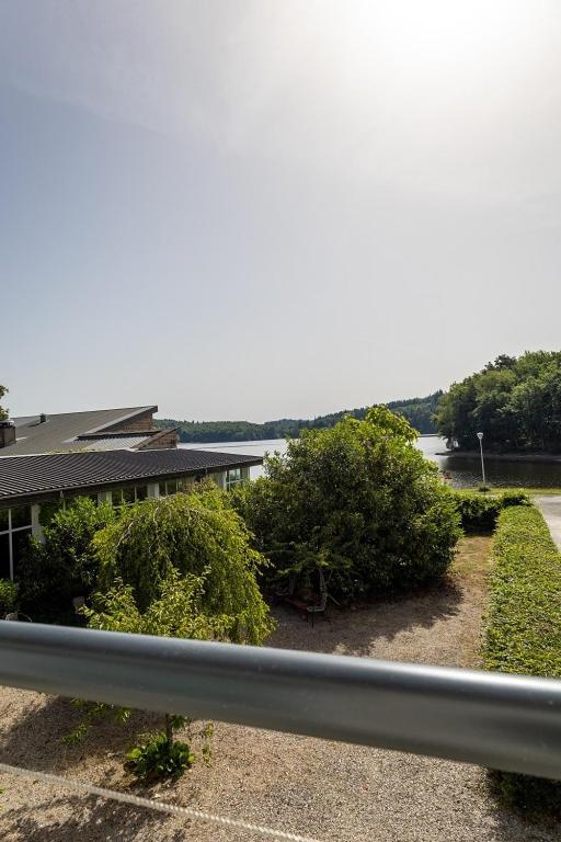 Logis Hotel Du Lac Neuvic (Correze) Exterior foto