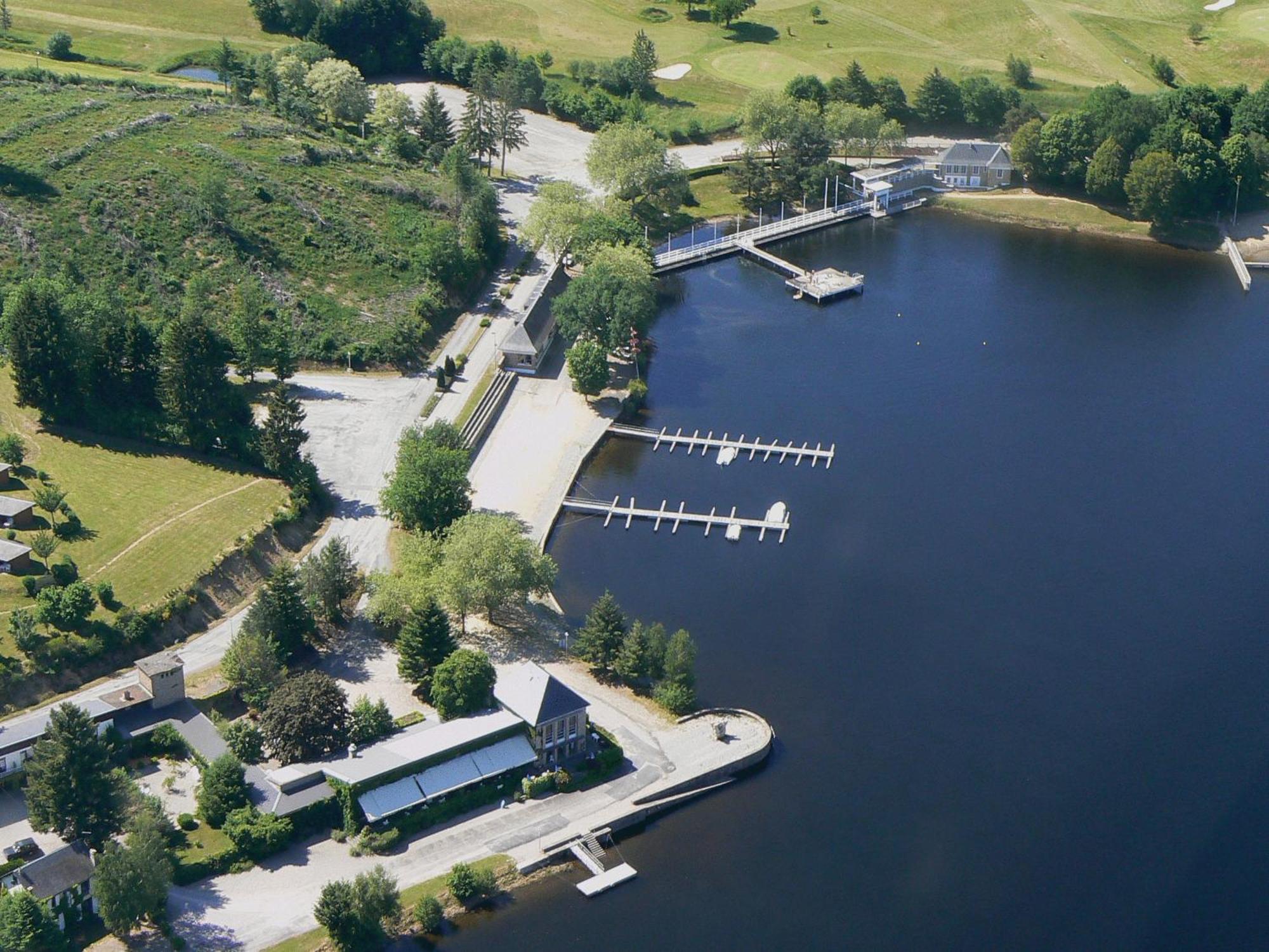 Logis Hotel Du Lac Neuvic (Correze) Exterior foto