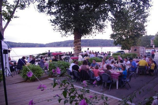 Logis Hotel Du Lac Neuvic (Correze) Exterior foto
