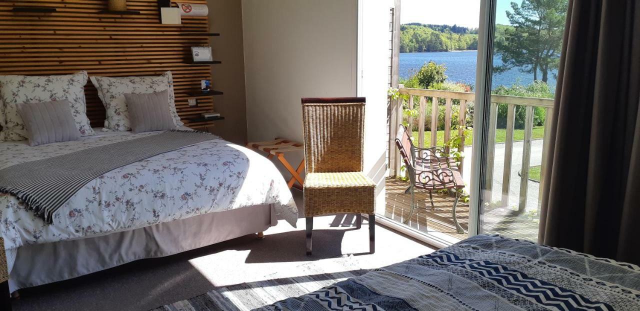 Logis Hotel Du Lac Neuvic (Correze) Exterior foto